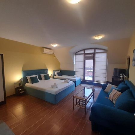 Cosy Apartments And Spectacular Rooms Fotiadis เวลีคอเทอร์โนโว ภายนอก รูปภาพ