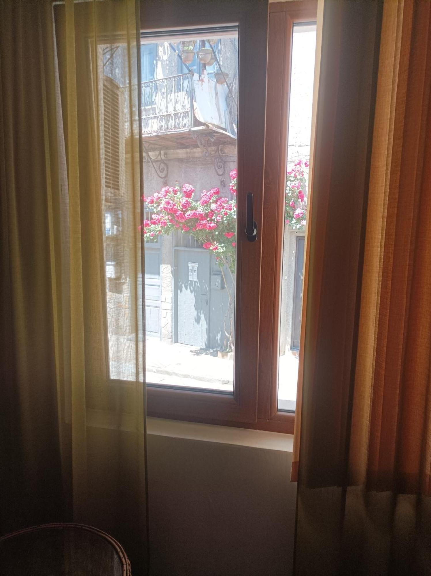 Cosy Apartments And Spectacular Rooms Fotiadis เวลีคอเทอร์โนโว ภายนอก รูปภาพ