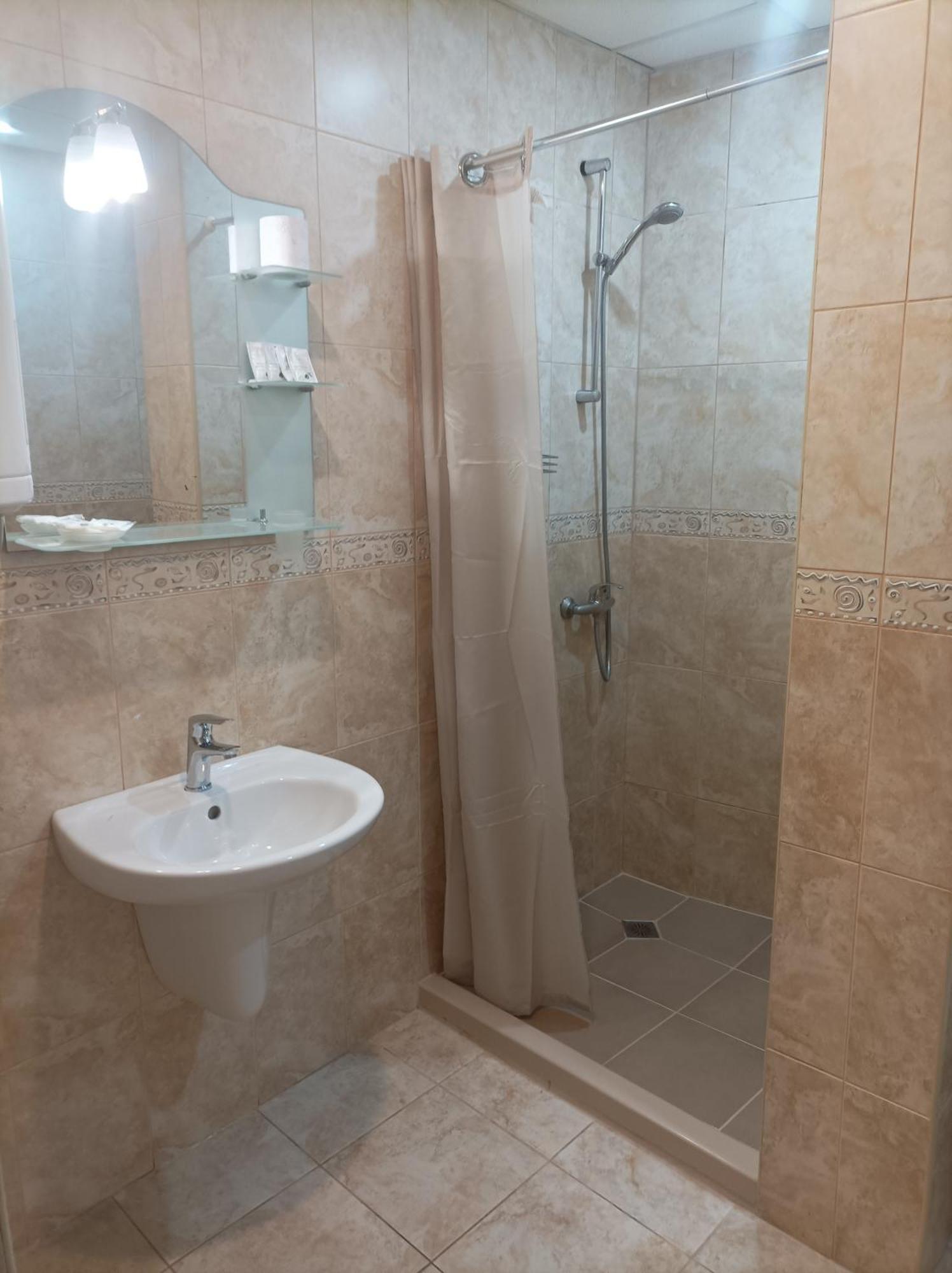 Cosy Apartments And Spectacular Rooms Fotiadis เวลีคอเทอร์โนโว ภายนอก รูปภาพ